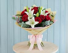 Букет цветов из:  Лилии и Розы в Донская Сочи
