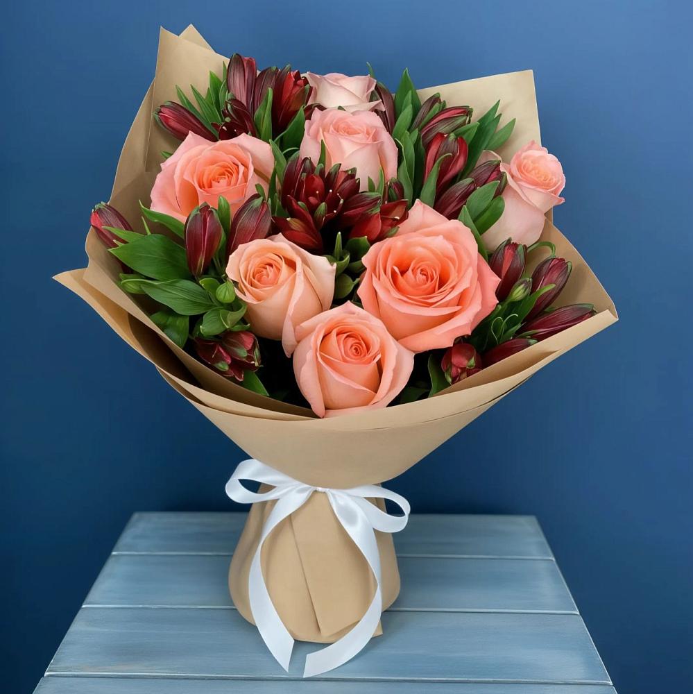 Букет цветов из: Розы и Альстромерии в Донская Сочи