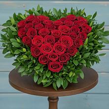 Цветочная композиция из Розы в виде сердца в Донская Сочи