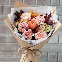 Букет цветов из:  Гвоздики, Хризантемы и Розы в Донская Сочи