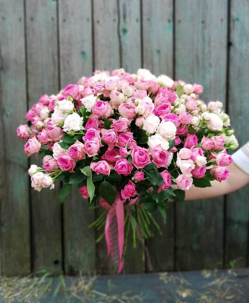 Букет Розовые кустовые розы Натали и Лав Лидия в Донская Сочи