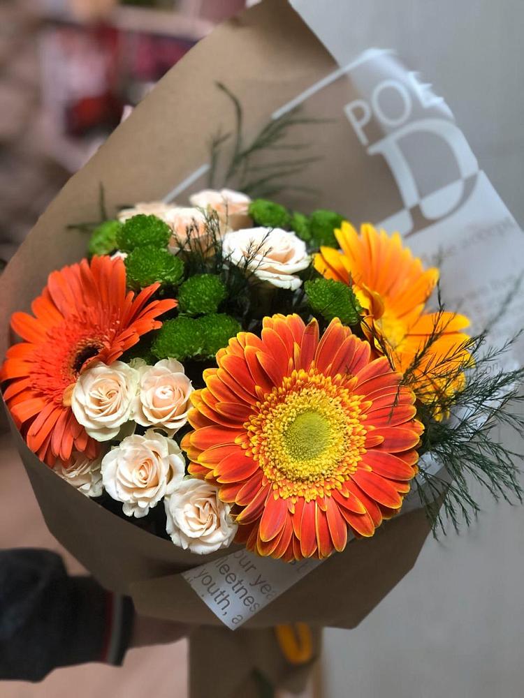 Букет цветов из: Герберы, Хризантемы и Розы в Донская Сочи